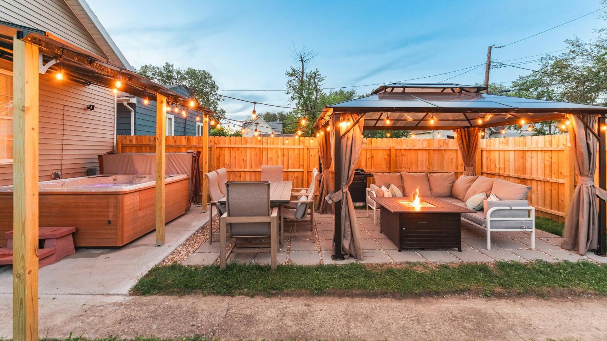 5 Mins To Speedway! Walk To Zoo, Wr Park, Iupui! Villa Indianapolis Exterior photo